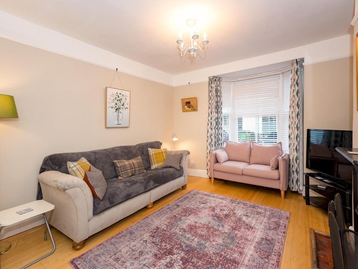 שרוסברי Pass The Keys 3 Storey Townhouse מראה חיצוני תמונה