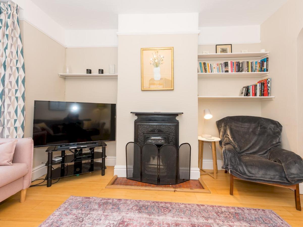 שרוסברי Pass The Keys 3 Storey Townhouse מראה חיצוני תמונה