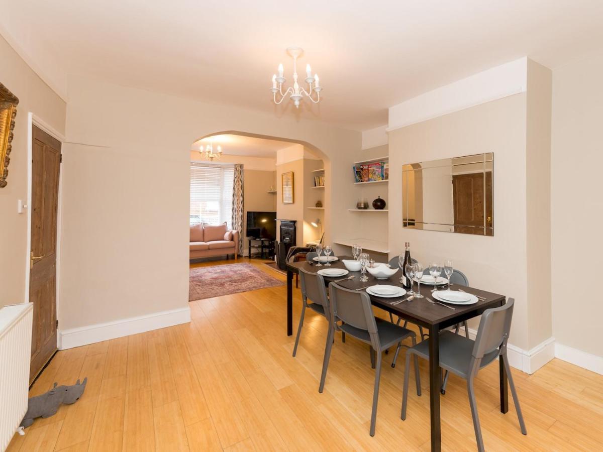 שרוסברי Pass The Keys 3 Storey Townhouse מראה חיצוני תמונה