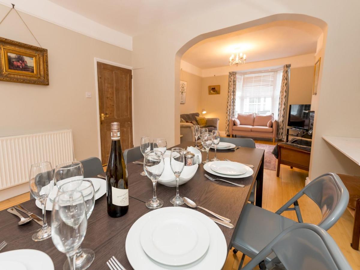שרוסברי Pass The Keys 3 Storey Townhouse מראה חיצוני תמונה